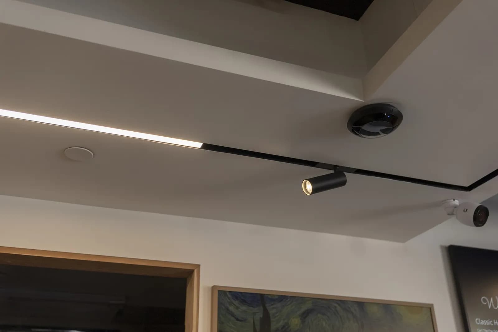 MAGfinity Track System by Centerlight for Icon Coffee SF