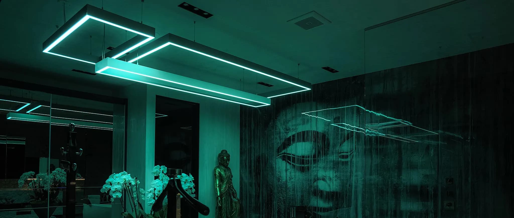 Astonishing Custom Bathroom LED Lighting Design